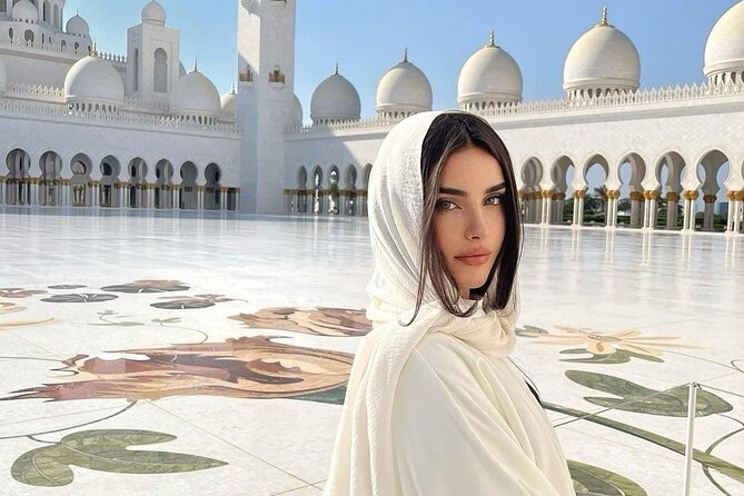 Private Tour in Abu Dhabi City with BAPS Temple - Entering the Sheikh Zayed Grand Mosque
