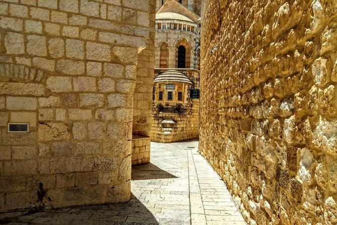 Private Tour Jerusalem Old City - The Broad Wall and Roman Cardo