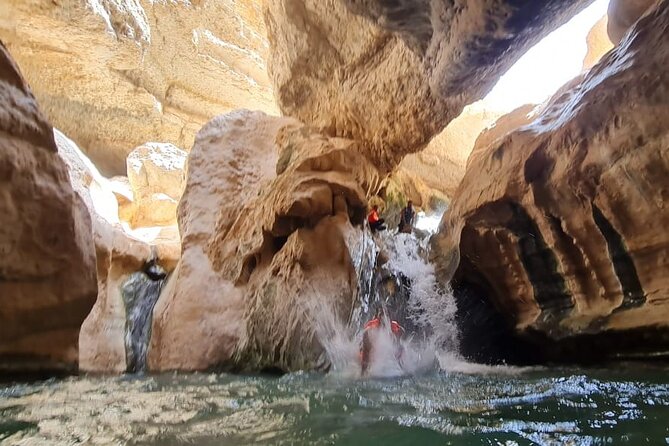 Private Wadi Shab - Bimmah Sinkhole - White Sand Beach - Full Day Tour - Weather can change the entire plan