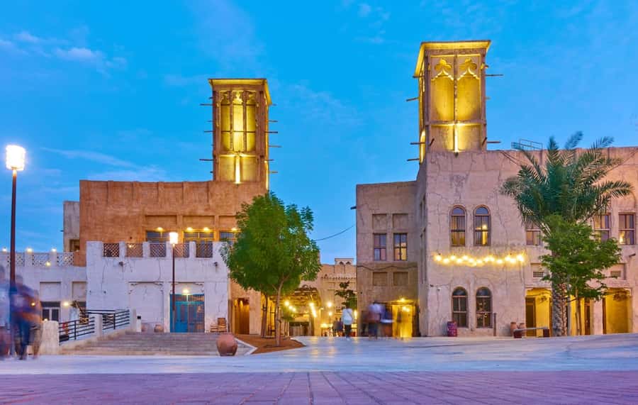 Private Walking Tour in Dubai / Old Dubai Tour - Al Seef and the older creek atmosphere