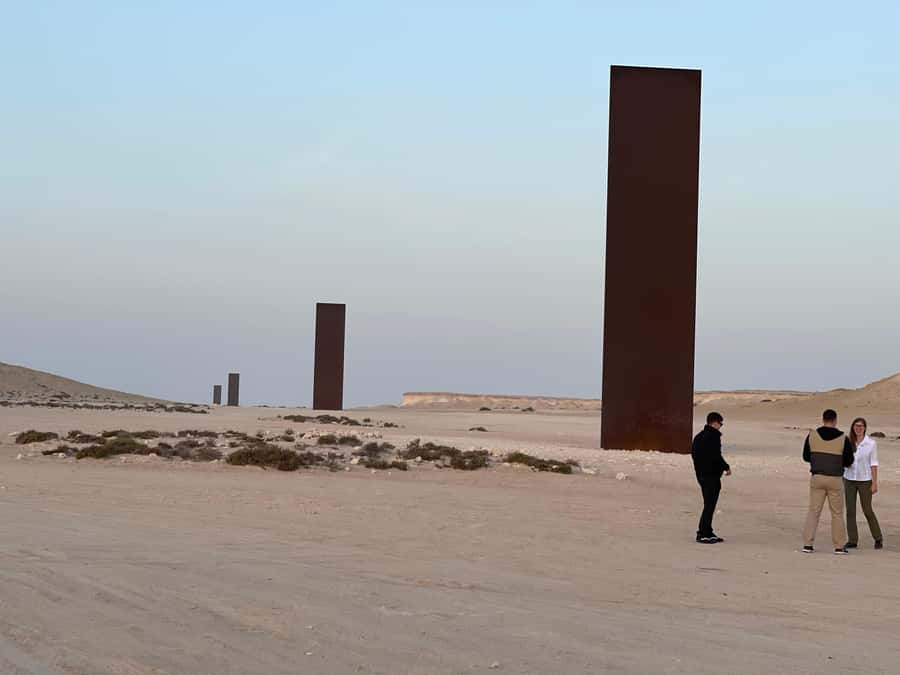 Qatar: Combo Tour of the North and West with Pickup - Al Shahaniya and the camel-racing stop