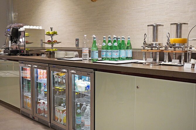 Qatar: Doha Hamad International Airport (DOH) Al Maha Lounge - What Does $57.79 Buy You?