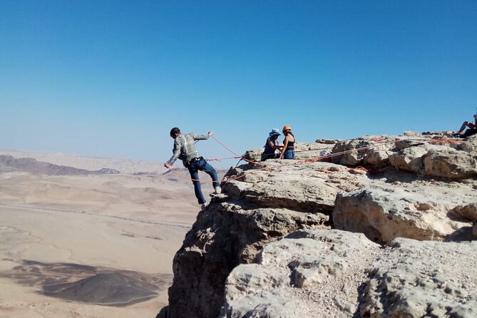 Rappelling Down the Ramon Crater Cliff - Weather, clothing, and practical comfort