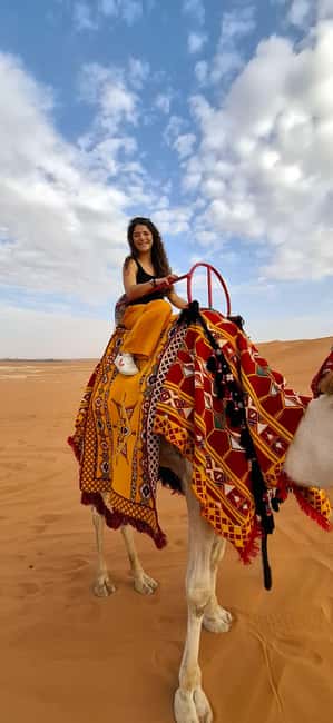 Riyadh: Desert Sand Dunes (VIT-Qude bike + Camel Ride) - Leaving Riyadh in an air-conditioned car