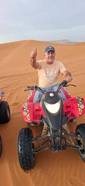 Riyadh: Desert Sand Dunes (VIT-Qude bike + Camel Ride) - Walking, photographs, and the desert setting