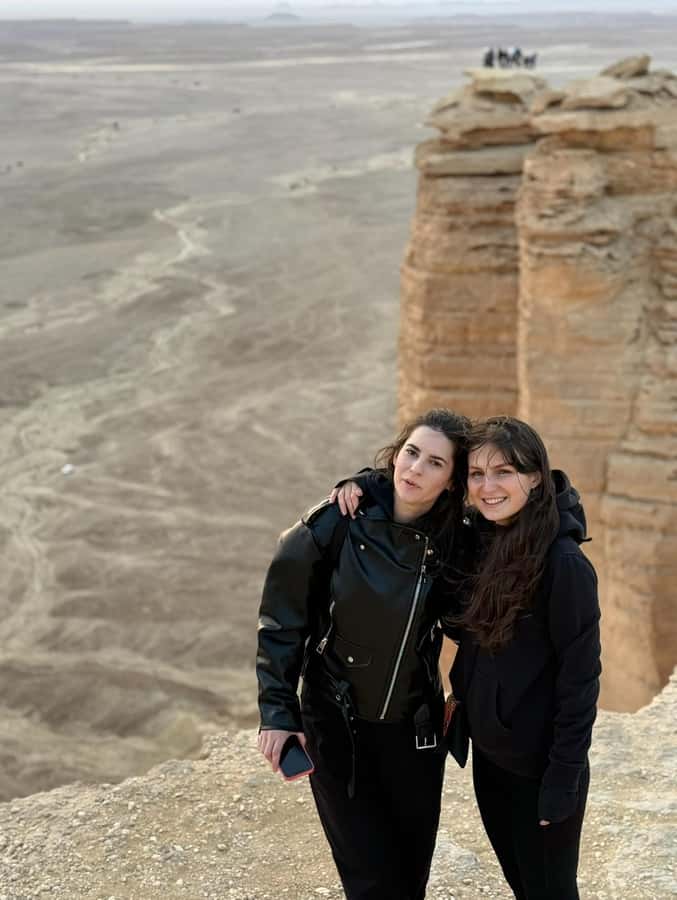 Riyadh: Edge Of The World, camels &Stargazing with 4x4 - Getting back to Riyadh by about 9 PM