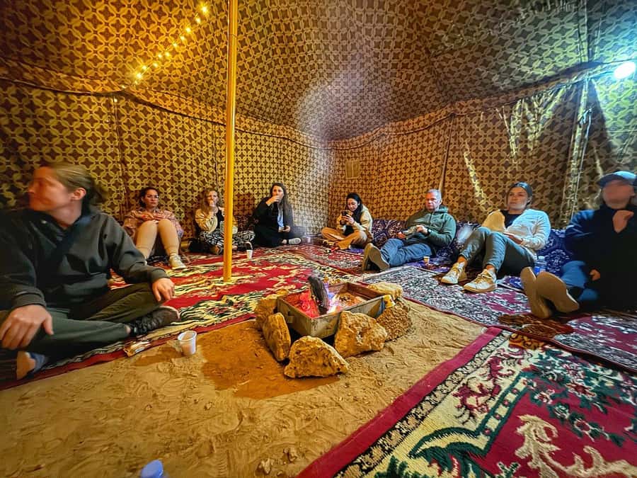 Riyadh: Edge of The World with dinner & Campsite Shared Tour - Key points to know before booking