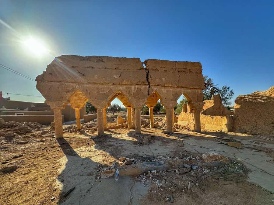 Riyadh: Edge of The World with dinner & Campsite Shared Tour - Why the Edge of the World is worth the long ride