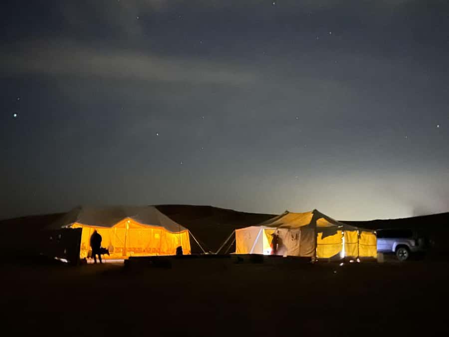 Riyadh: Edge of The World with dinner & Campsite Shared Tour - Dinner at the desert camp