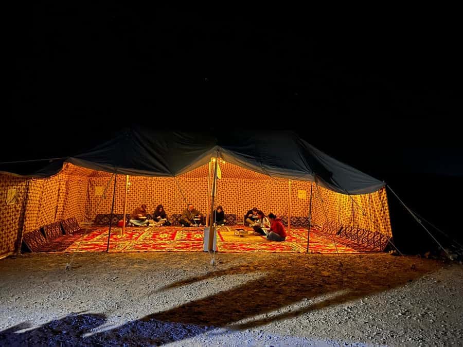 Riyadh: Edge of The World with dinner & Campsite Shared Tour - Who should book this tour