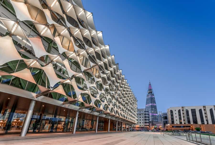 Riyadh: Full-Day Riyadh Exploration Tour with Optional Lunch - A lunch break in the middle of the day