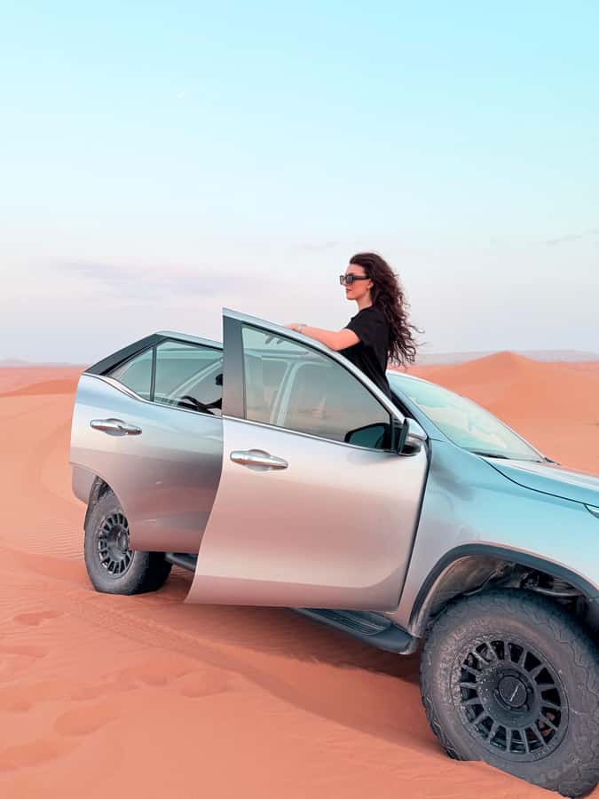Riyadh: Red Sand Dunes (Safari trip) - Walking across the dunes