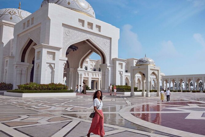 Shared Full Day Guided Tour Visit to Abu Dhabi - A practical first day in Abu Dhabi from Dubai