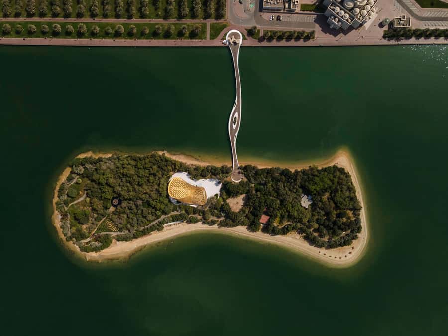 Sharjah: Al Noor Island and Butterfly House Entry Ticket - Why Al Noor Island feels different from a standard park visit