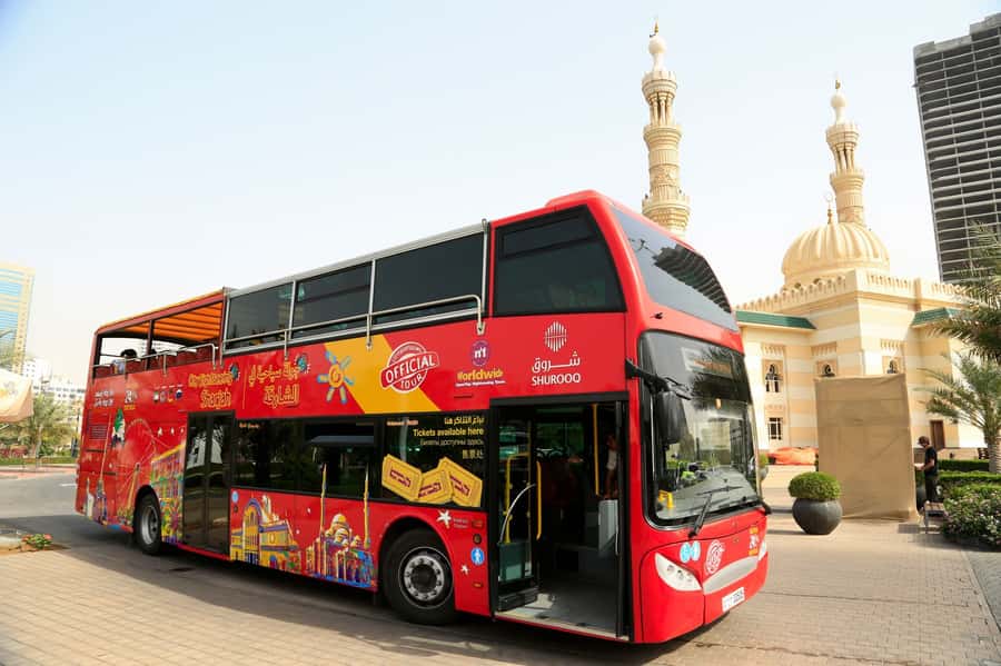 Sharjah: City Sightseeing Hop-On Hop-Off Bus Tour - Start at Central Souq and get your bearings