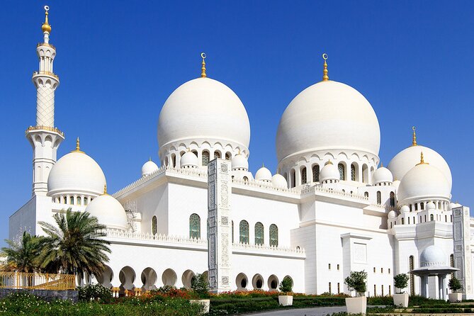 Sheikh Zayed Mosque Half Day Tour in Abu Dhabi - Why the mosque is worth the trip from Dubai