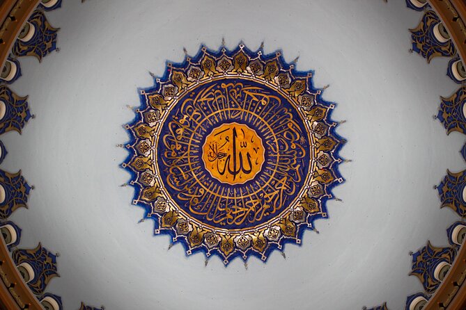 Sheikh Zayed Mosque Half Day Tour in Abu Dhabi - A self-guided stop with helpful transport