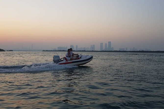 Small-Group Self-Drive Speedboat Tour in Yas Island Mangroves - Peninsula Gold Beach is the trip’s natural pause