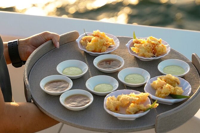 Sunseeker Superyacht: VIP Dining, Premium Drinks & Music - Live music changes the character of the evening