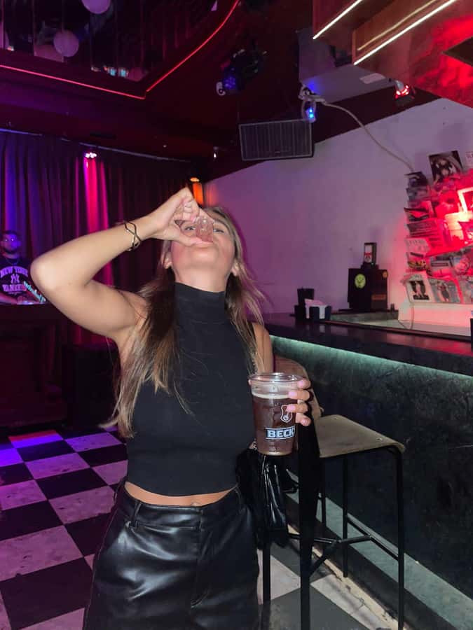 Tel Aviv: Pub Crawl and Nightlife Tour with Shots - The third venue brings another shift in mood