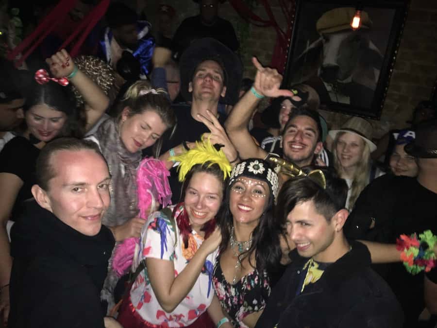 Tel Aviv: Pub Crawl with 4 Stops and Free Shots - Why VIP entry makes a real difference