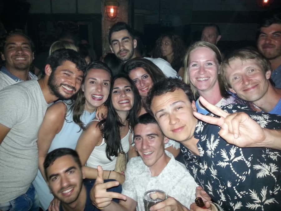 Tel Aviv: Pub Crawl with 4 Stops and Free Shots - Meeting people without forcing the evening