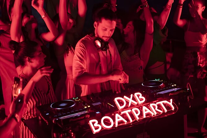 Tickets for the DXB Boat Party at Sunset in Dubai - Key points to know before booking