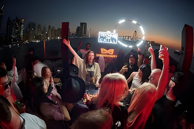 Tickets for the DXB Boat Party at Sunset in Dubai - What the service and atmosphere are like