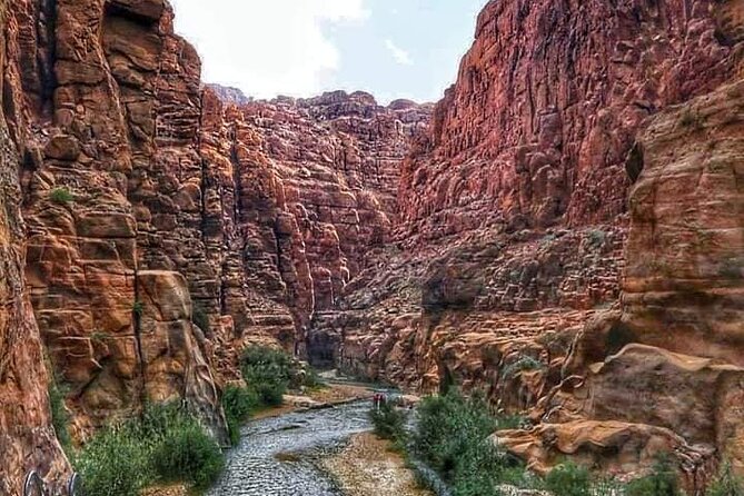 Wadi Al Mujib Adventures From Amman, QAI Airport, Deadsea or Madaba - Fitness, age, and safety considerations