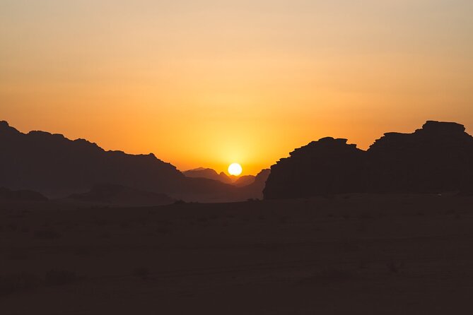 Wadi Rum Desert Sunset Tour - Sunset with Bedouin tea and biscuits