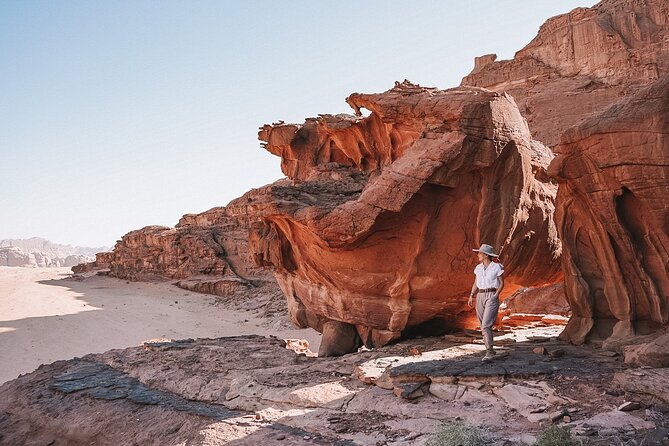 Wadi Rum: Explorer 5 Hour Jeep Tour PASS + Bedouin Tent + Meal - Red dunes, canyons, and rock bridges