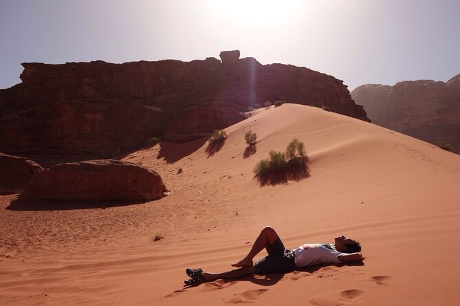 Wadi Rum: Explorer Jeep Tour PASS + Local Food + Optional Stay - Um Frouth Arch and Cow Rock