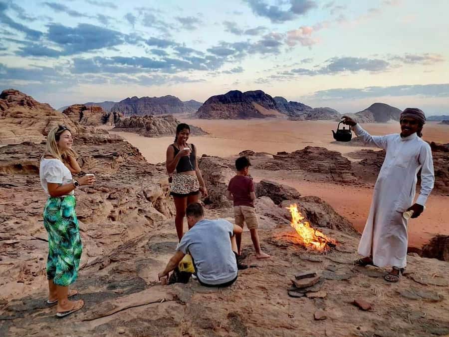 Wadi Rum: Morning or Sunset Jeep Tour - Why a Jeep is the right way to see Wadi Rum