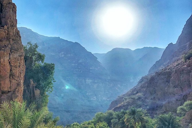 Wadi Shab and Bimmah Sinkhole Group Full Day Tour - Heat, pace, and the fitness question
