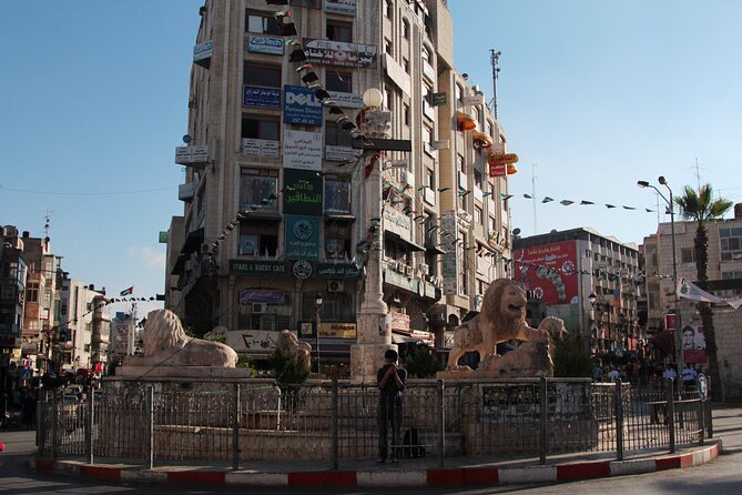 West Bank Tour from Jerusalem - Lunch and the Palestinian side of the day