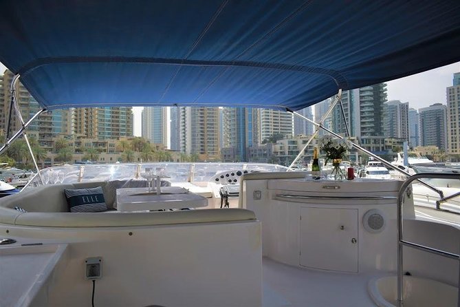 Yacht Trip Dubai : Book 56 ft Premium Yacht up to 21 people - Atlantis Hotel and the longer cruise choices