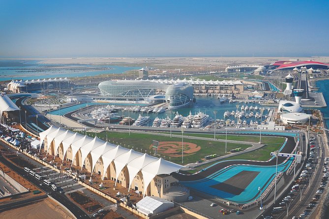 Yas Marina Circuit Tour - Finding Yas Central and Gate 20